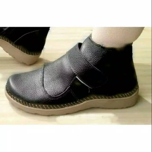 Boots wanita / boots wanita flat / boots wanita terbaru / size 41