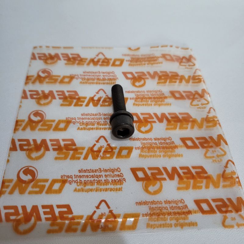 baut cylinder blok 070