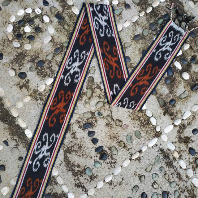 Ikat Kepala Motif Dayak Kalimantan Termurah