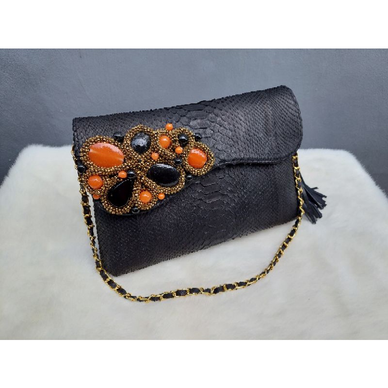 Tas Pesta Kulit Ular / Clutch Pesta Oval Kulit Ular Phyton Size Mini Warna Hitam / Dompet Pesta Prem