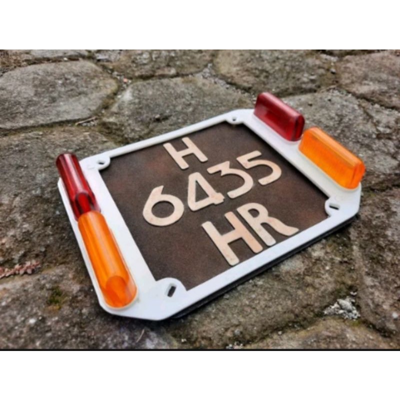 frame plat nomor vespa