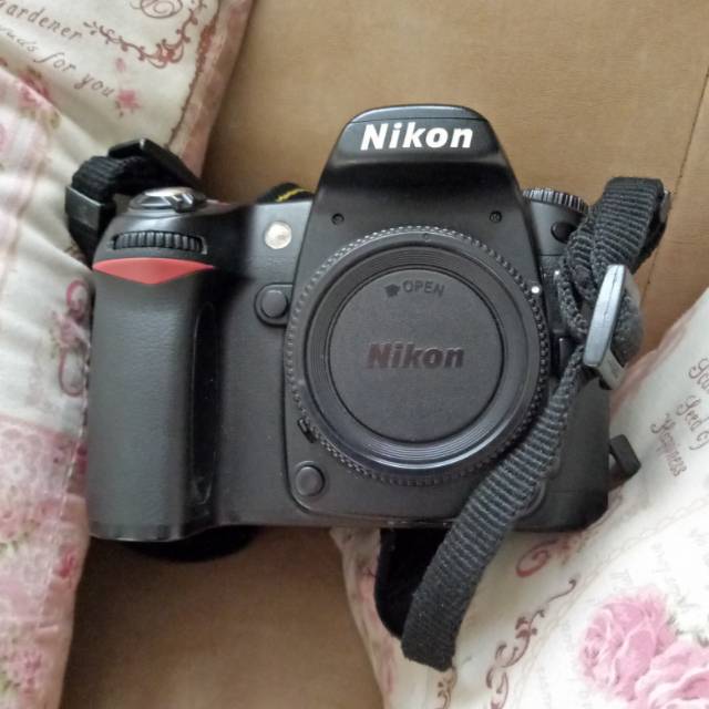 Nikon D80 body only (preloved 90% like new)