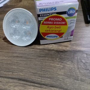 Essential LED 5W 2700K MR 16 24D