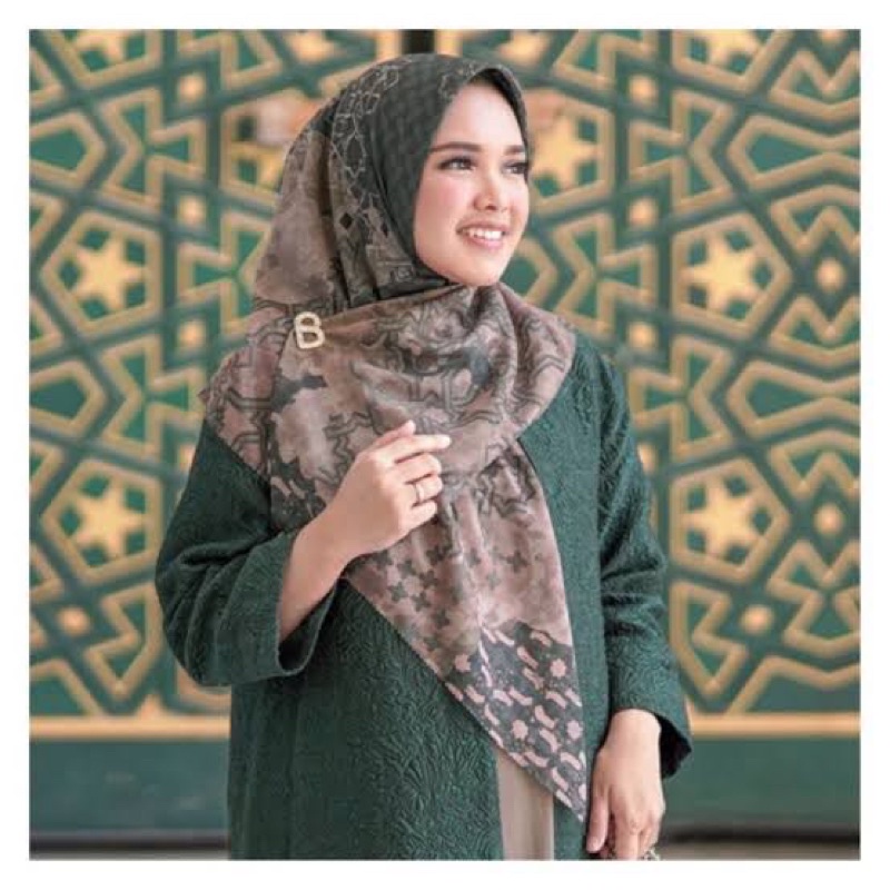 Buttonscarves Haramain Emerald