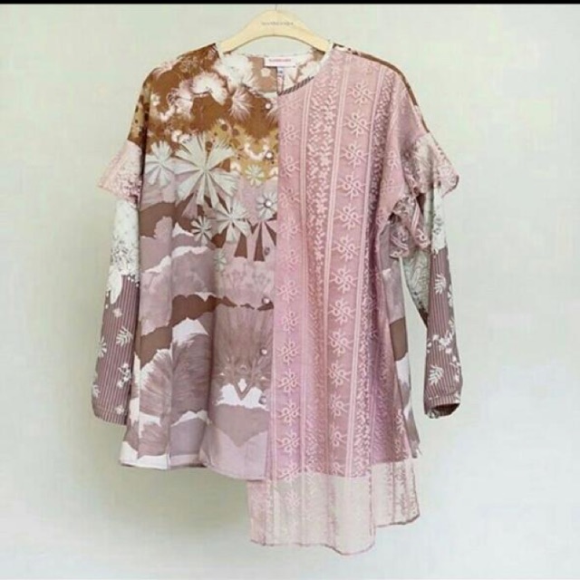 collete top Ria Miranda