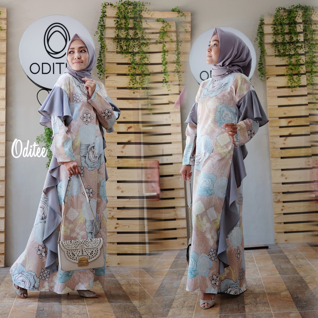Dress oditee motif