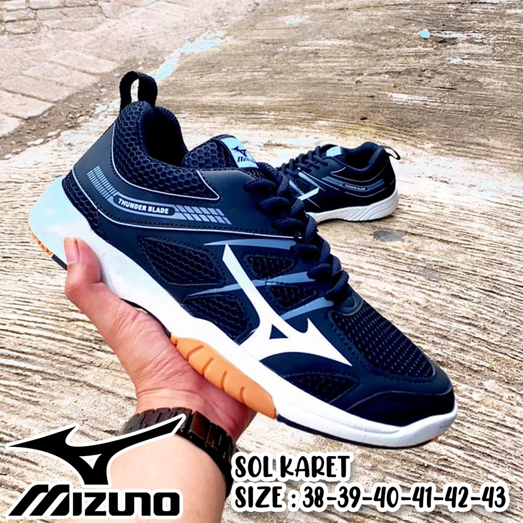 Sepatu Pria Olahraga Mizuno Thunders Sepatu Badminton Sepatu Olahraga Indoor Outdoor Pria Original