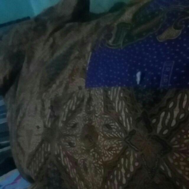 Kemejabatikpria/batikpria/batikcowok/bajubatik/pakaianbatik/batikpekalongan/batik Oval Terpopuler