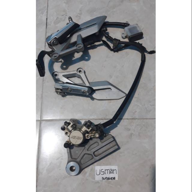 Footstep master kaliper rem belakang new CB150R led original