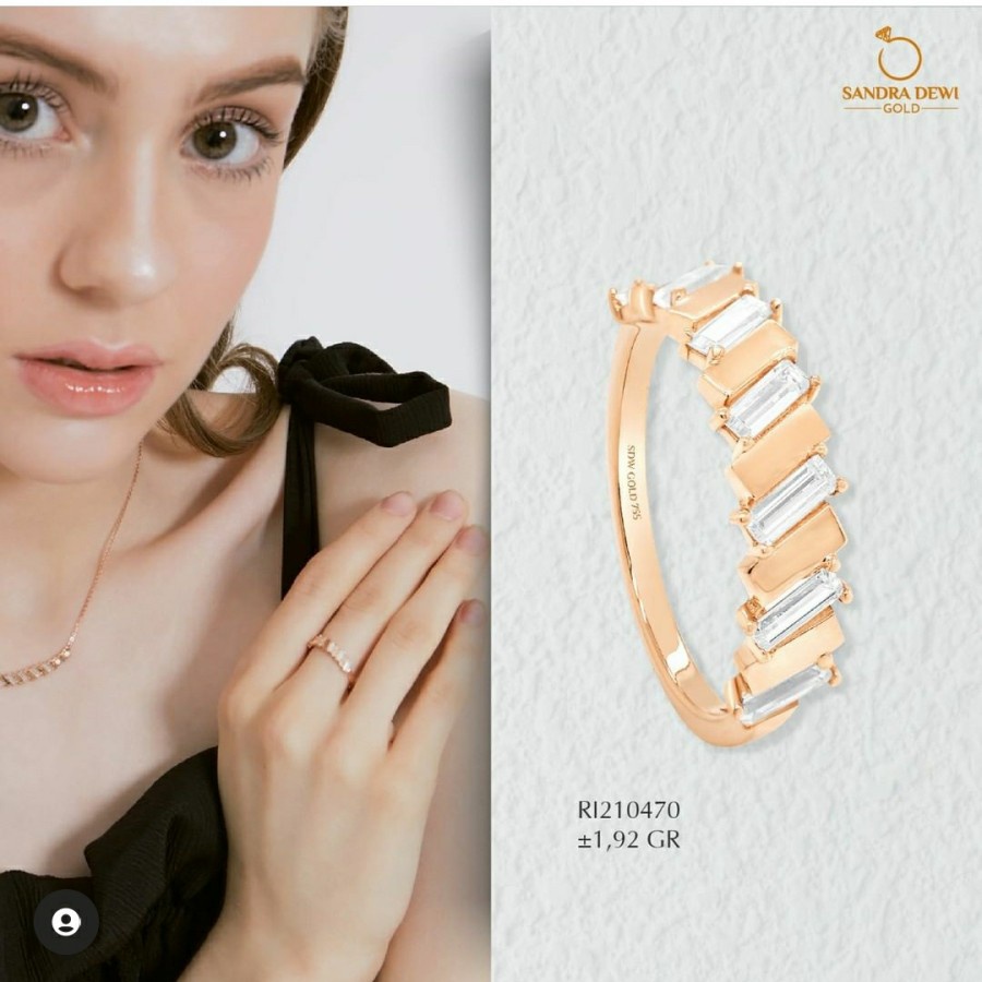 CINCIN EMAS SANDRA DEWI GOLD DAINTY BAGUETTE DAZZLING COLLECTIONS