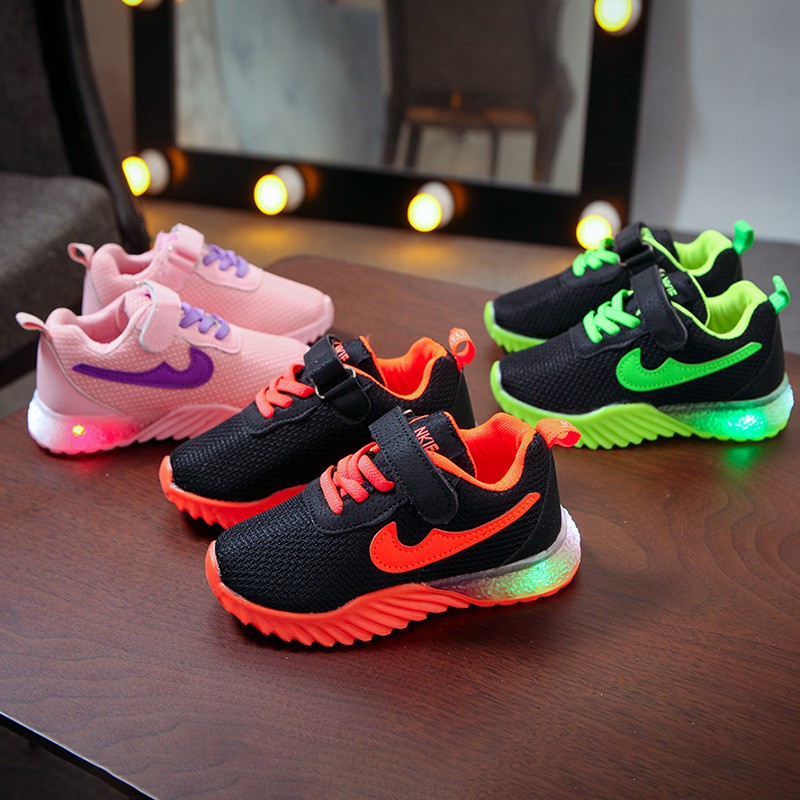 SEPATU LED ANAK SNEAKER SPORTS CHECK