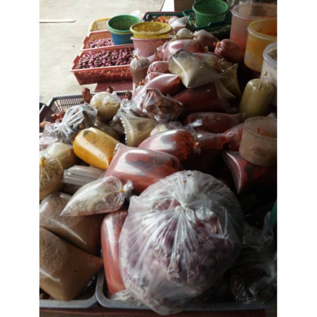 

Bumbu Giling Asli Minang Dunsanak Ukuran 250Gr