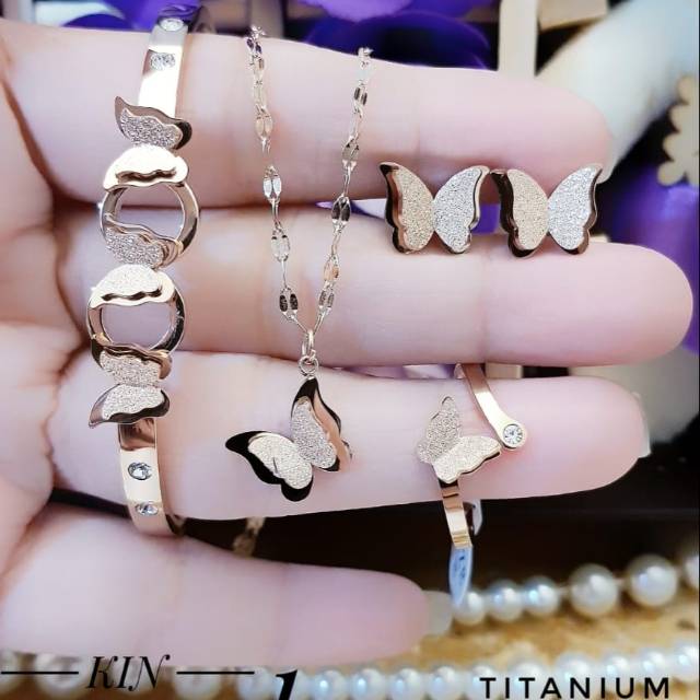 Set Perhiasan TITANIUM Anti Karat Gelang Kalung Anting Cincin Kupu Butterfly Cantik Modis Xuping