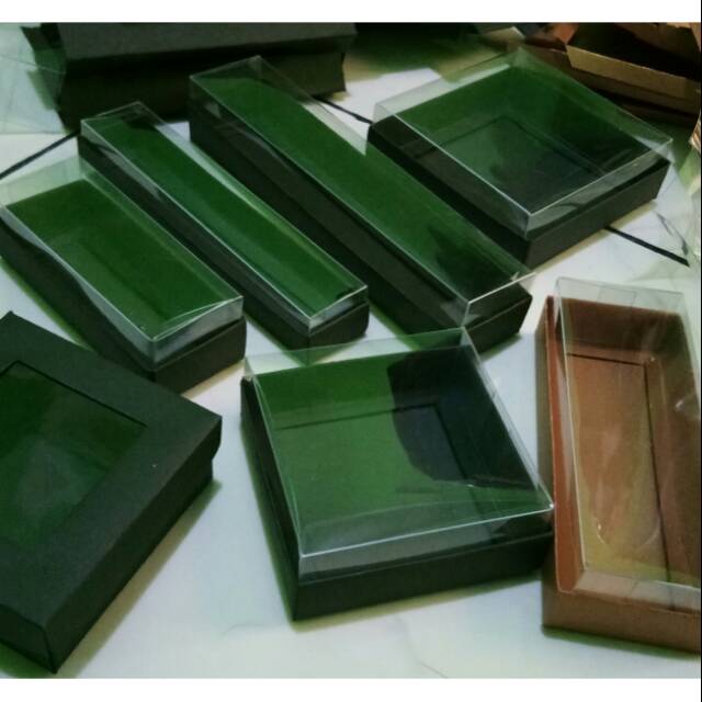 

Box Souvenir 17*9*3cm (per lusin)