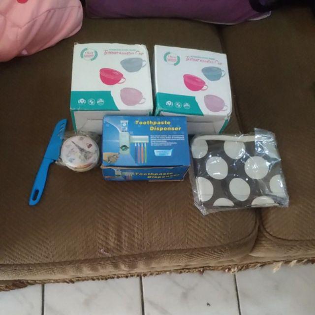 Dispenser Odol & Sikat Gigi