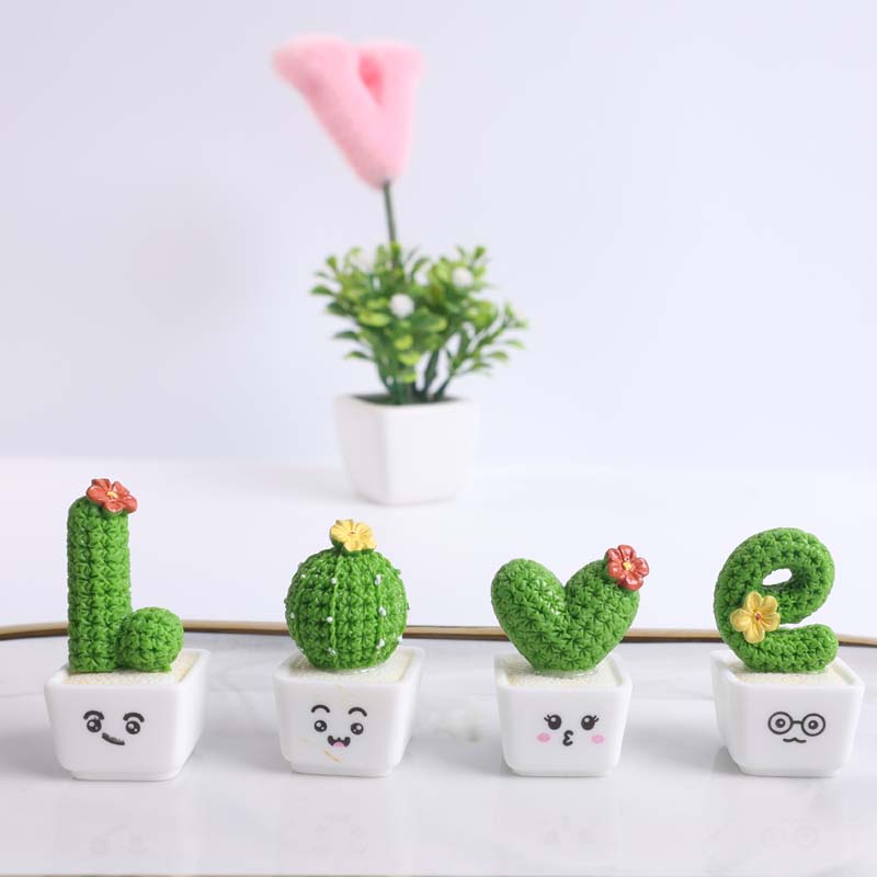 1Pc Miniature Succulent Plants Figurine Resin Cactus Potted for Room/Car Decor