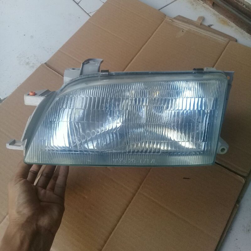 Headlamp lampu depan toyota corona absolute KIRI