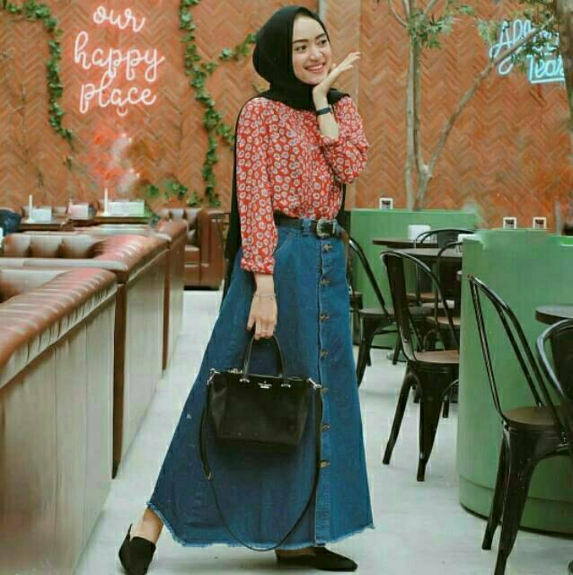 BUTTON SKIRT JEANS