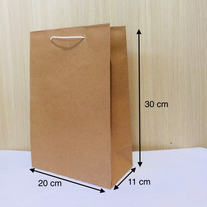 

PROMO Paperbag polos R6 panjang 20 x 11 x 30
