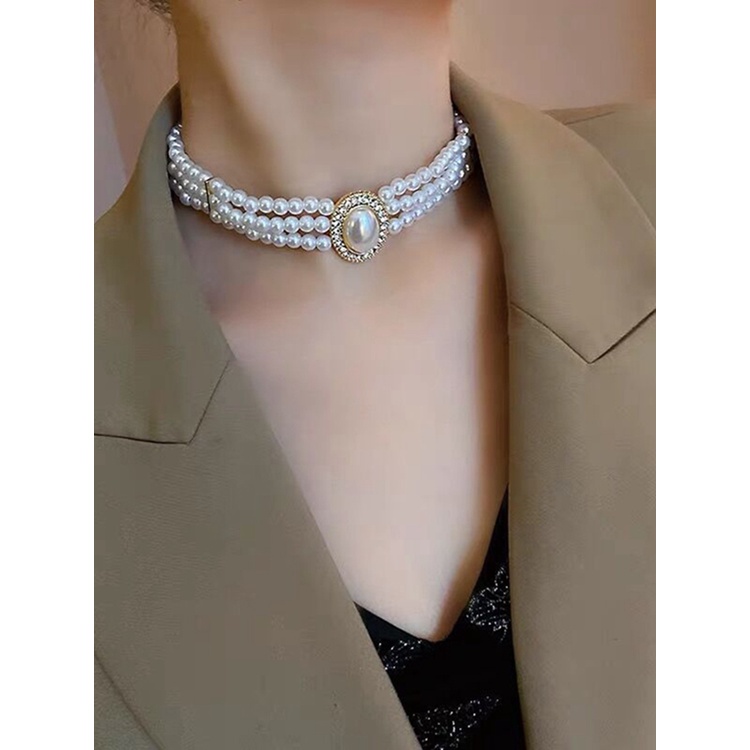 Kalung Choker Tiga Lapis Aksen Mutiara Berlian Imitasi Bahan Alloy Gaya Korea Untuk Wanita
