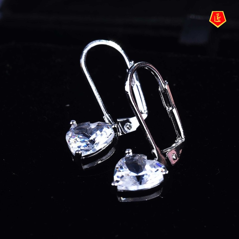 [Ready Stock]Simple Fashion Moissanite Crown Earrings