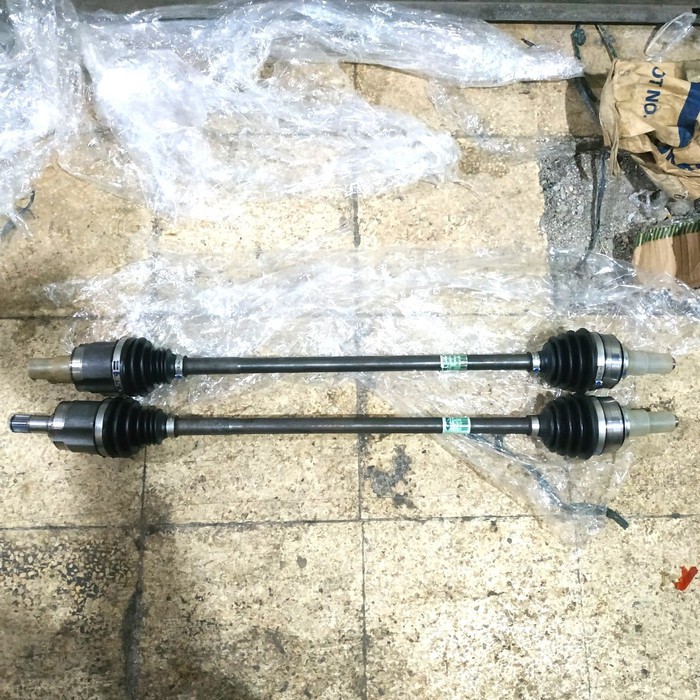 As Roda As Kokel ASSY Kanan Mobil HONDA BRIO Manual ORIGINAL