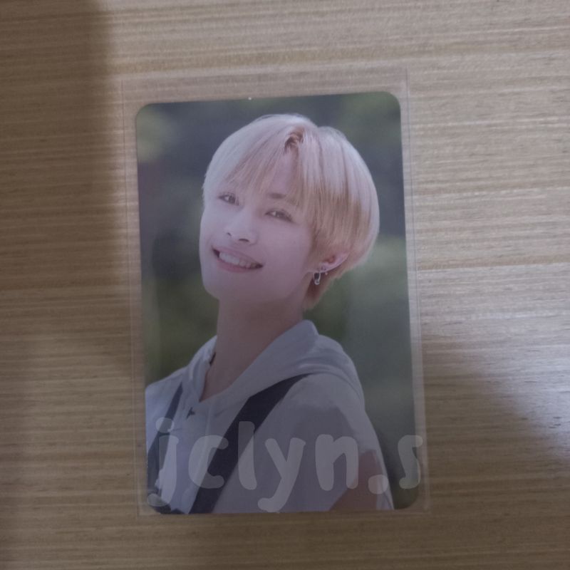 [BOOKED] WayV - Yangyang Photocard / PC Flipbook WayVision