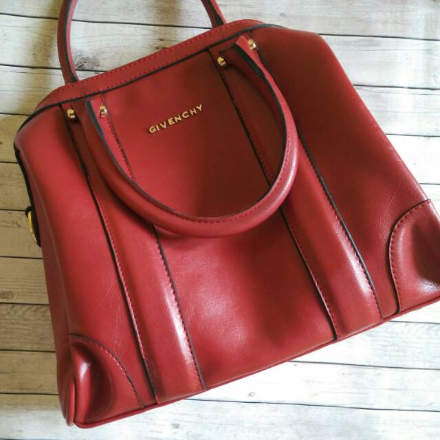 Preloved tas givenchy