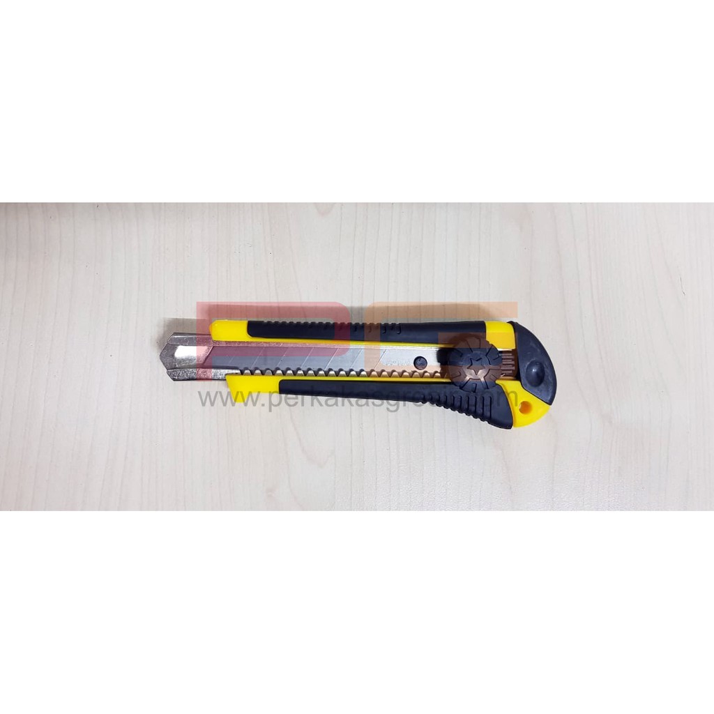 

CUTTER KNIFE Black KATER HITEC Pisau Cutter Gunting Cutting Cuter