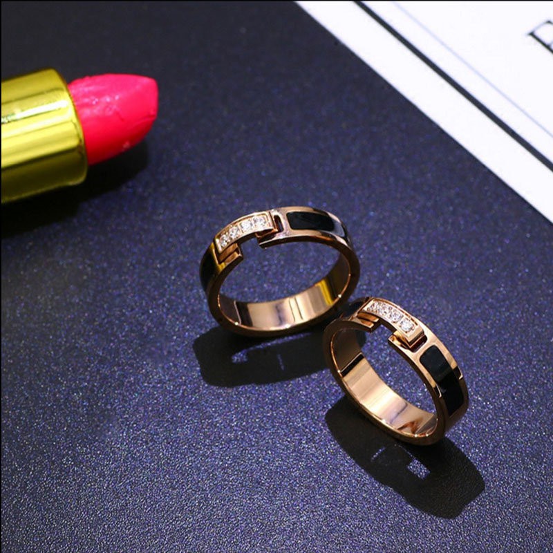 Fashion Berlian Epoxy Cincin Baja Titanium Perempuan Anti Karat Berlapis Emas 18k Trendi Perhiasan Cincin Unik