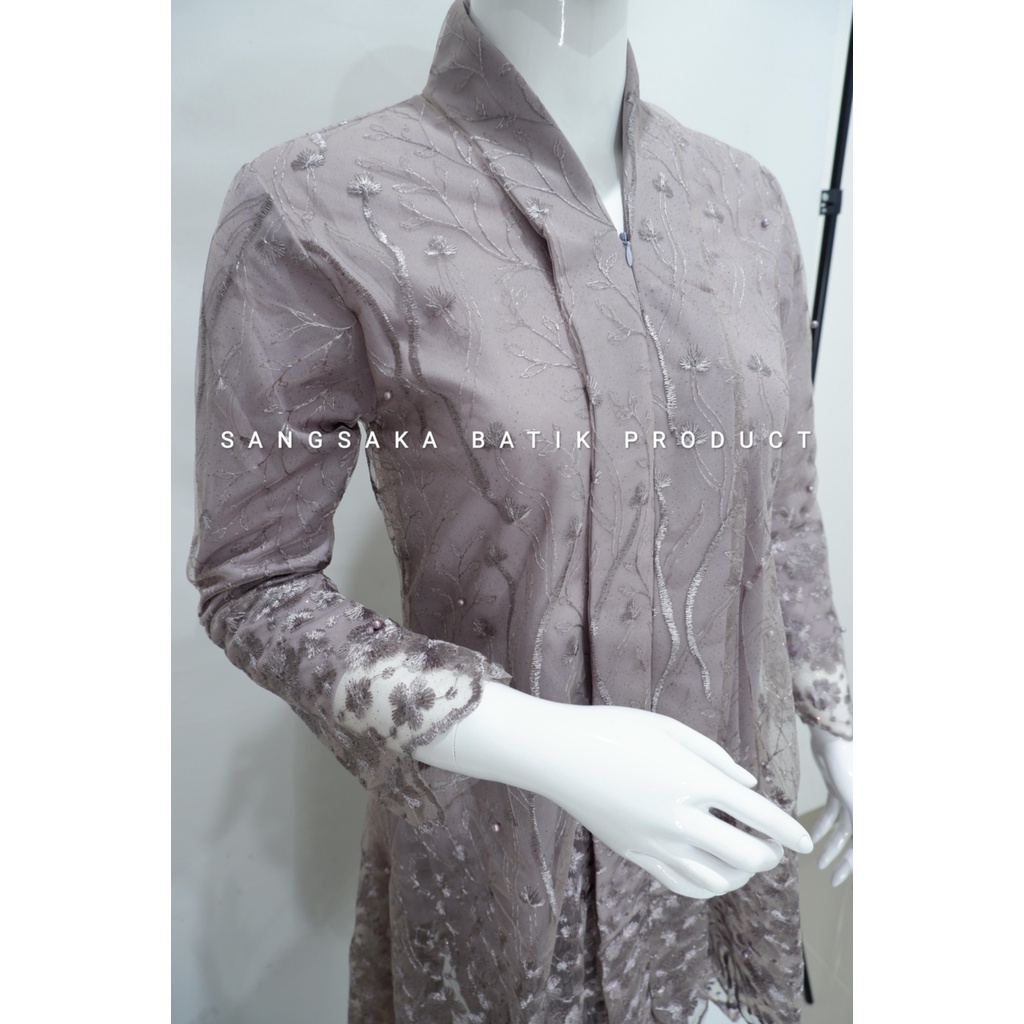 Kebaya Tunik / Tunik Brokat / Kebaya Modern / Kebaya tile / Kebaya Favorite / Batik Couple