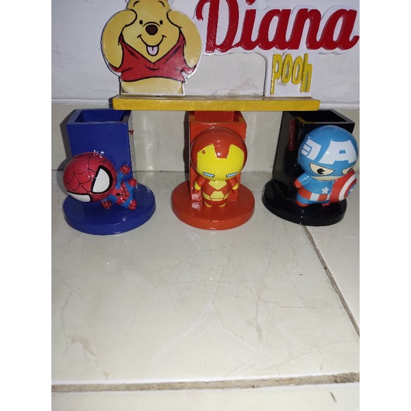 

tempat pensil avengers