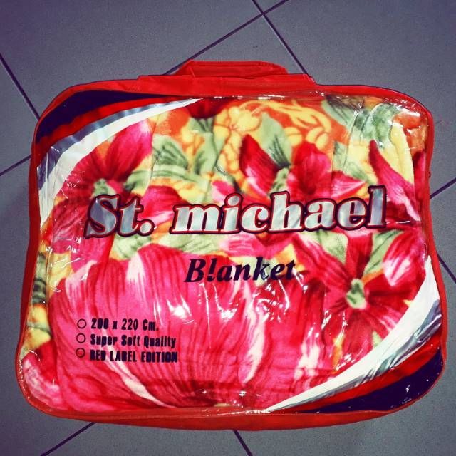 Selimut jumbo st michael 220x200 red label edition