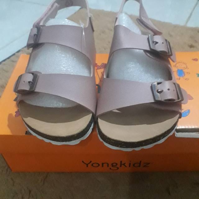 Sandal yongkidz