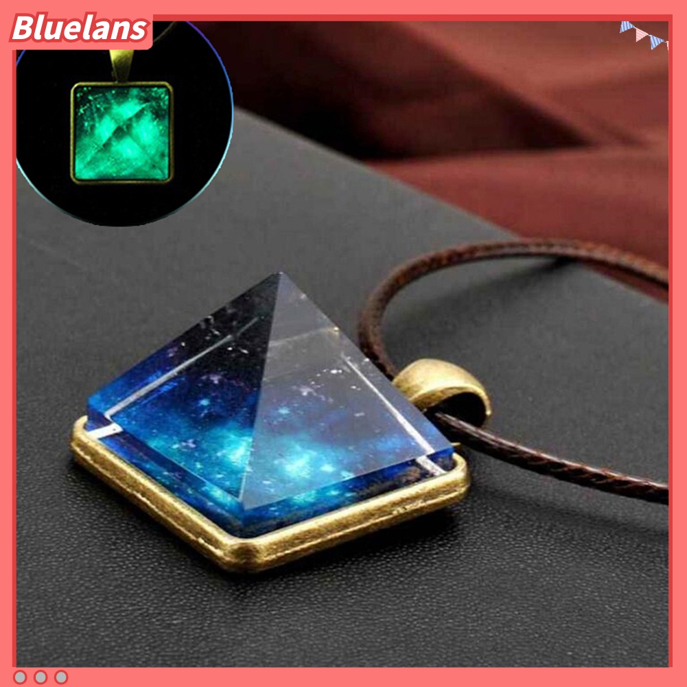 Kalung Liontin Piramida Glow In The Dark Untuk Hadiah