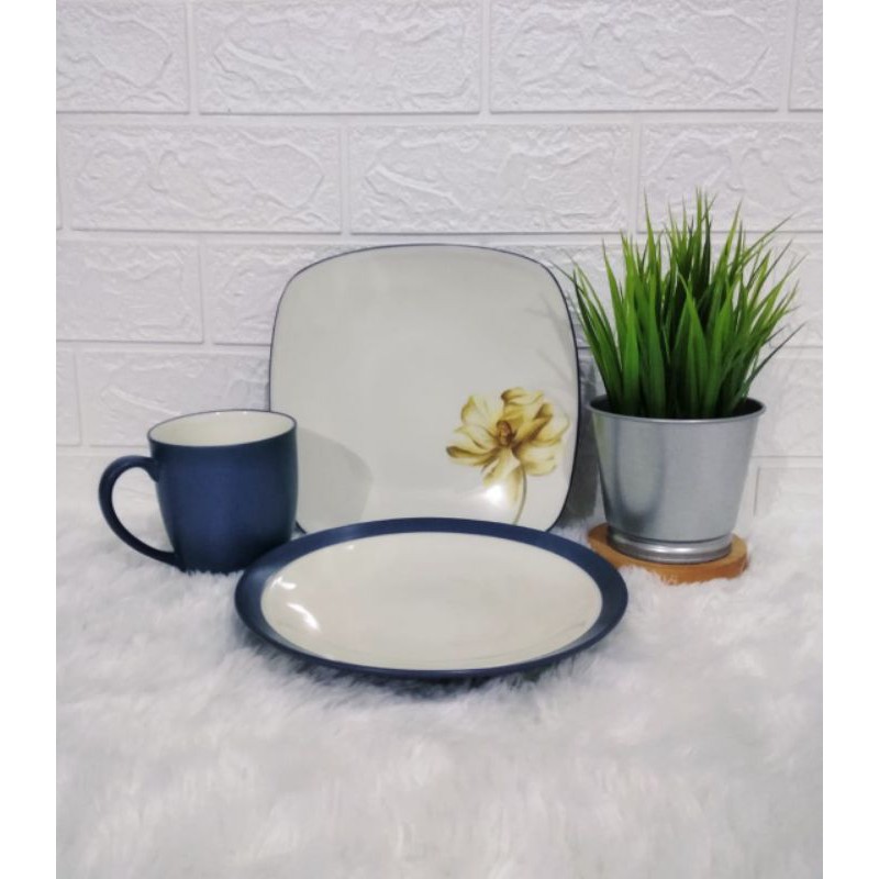 SET PIRING KERAMIK MOTIF CANTIK ISI 2 PCS WARNA BIRU