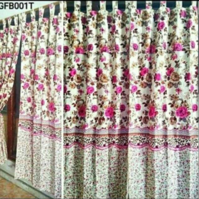 Gorden hordeng pintu kamar  shaby