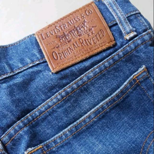 levis original riveted jeans