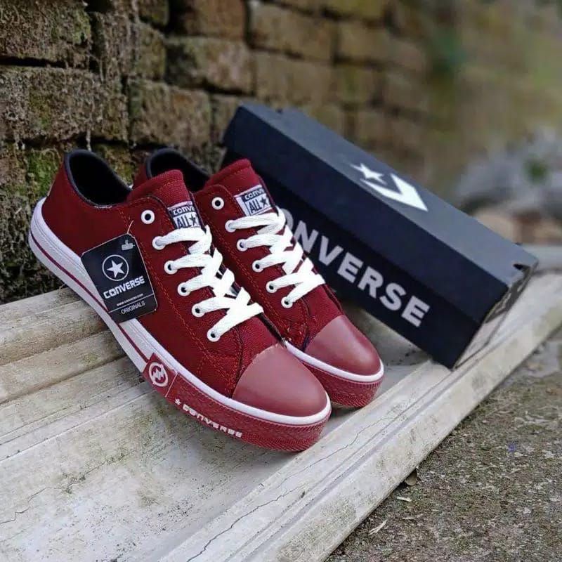 sepatu cowok keren Conver*e