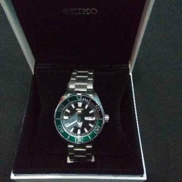 Seiko 5 sport automatic jewels