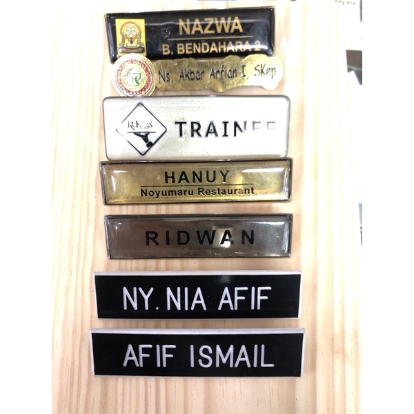

nama dada / name tag