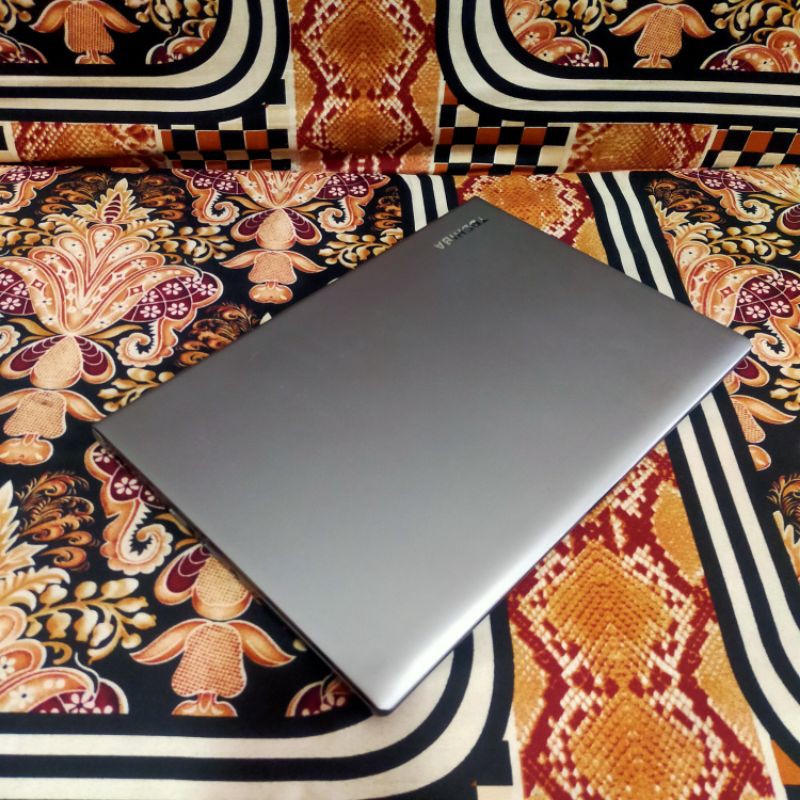 Laptop Toshiba Dynabook Core I5 Gen 5 RAM 8GB - SSD 256GB slim super murah