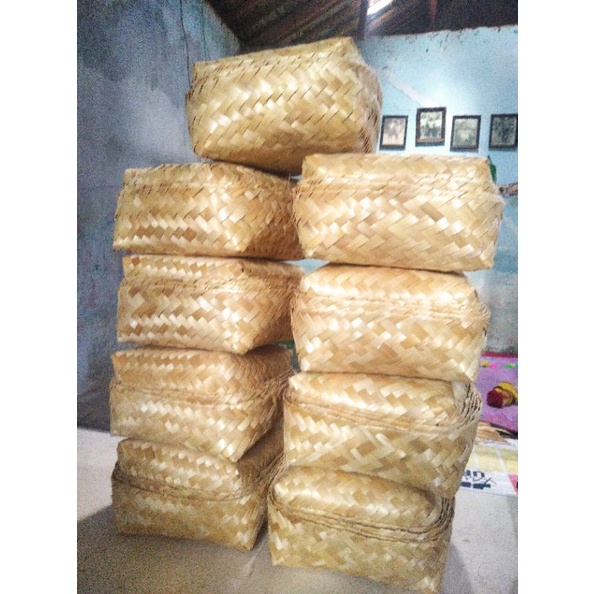 

[ Halodul ] Besek bambu ukuran 20x20, besek catering uk 20x20, besek murah uk 20x20