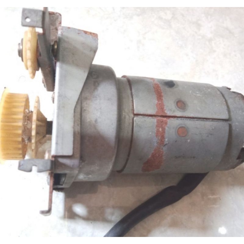 Motor Dc Gearbok 24V Torsi 70Kg.Cm