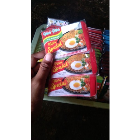 

Amplop lebaran karakter uang lipat 3