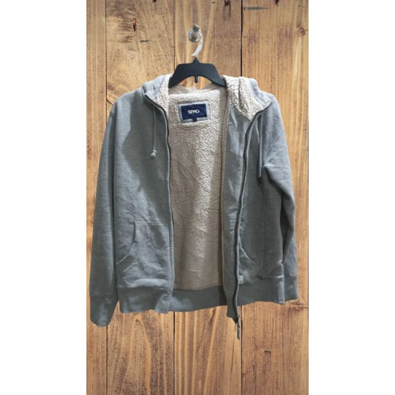 Jaket zipper hoodie bulu angsa/sherpa (preloved) merk spao