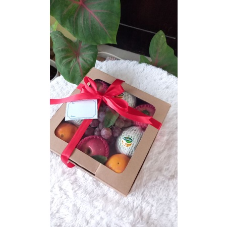 

parcel buah parsel buah dus untuk natal,tahun baru,ulang tahun,jenguk teman,hari ibu