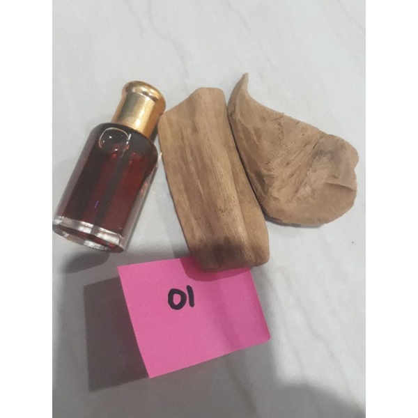 Kayu gaharu merauke dan minyak gaharu