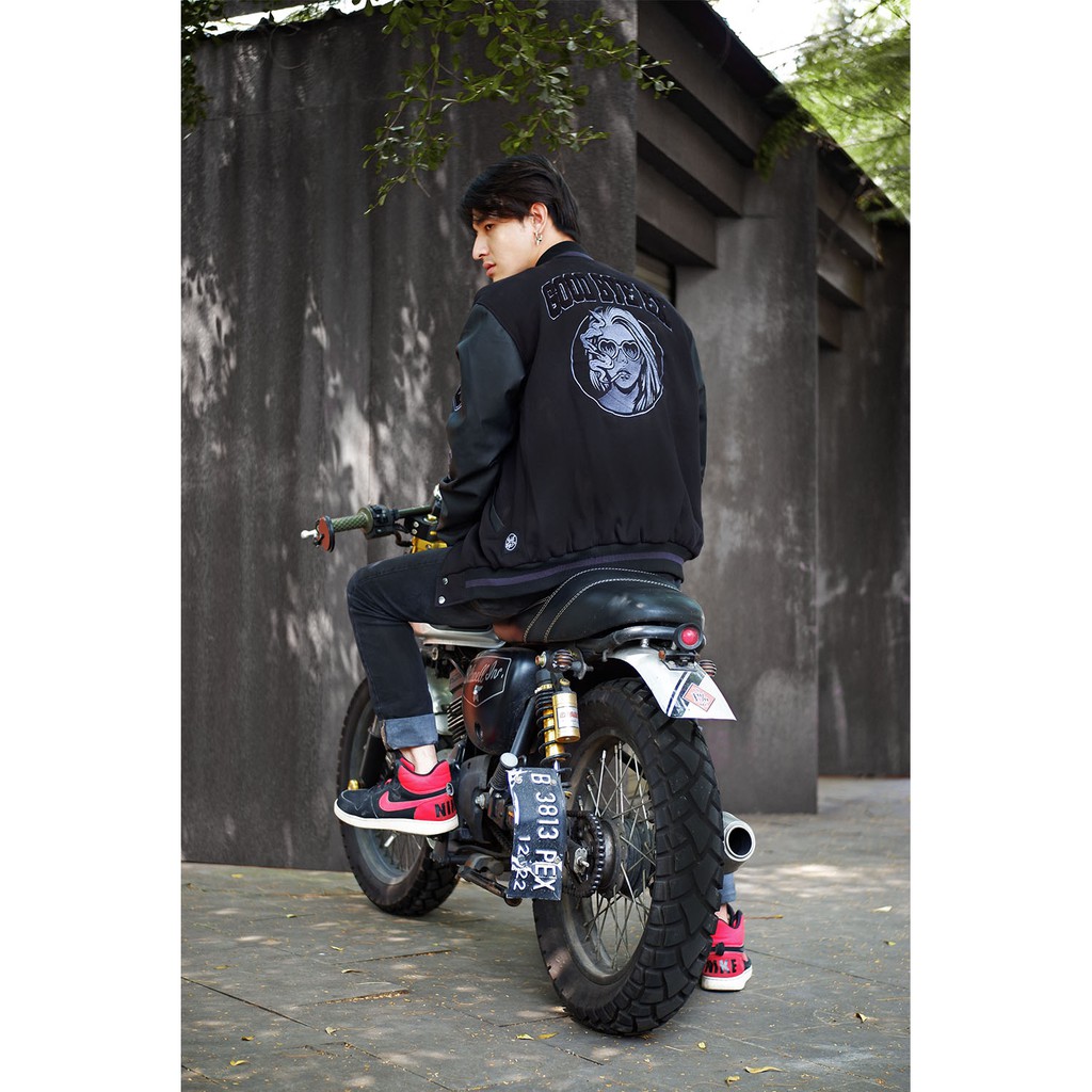 DISKON GOOD BYE EX - VARSITY KILLING VIBE BLACK