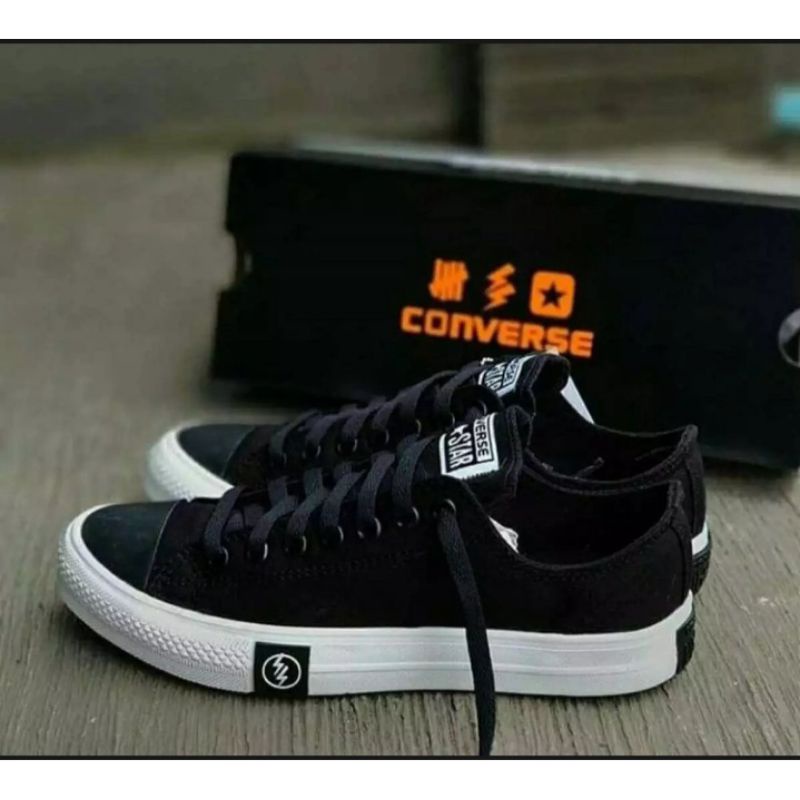 Sepatu Converse All Star95 Hitam putih Pendek Sepatu Converse All Star Petir pendek Murah Sepatu Sekolah